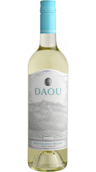 Bottle of DAOU Sauvignon Blanc 2020 wine 750 ml
