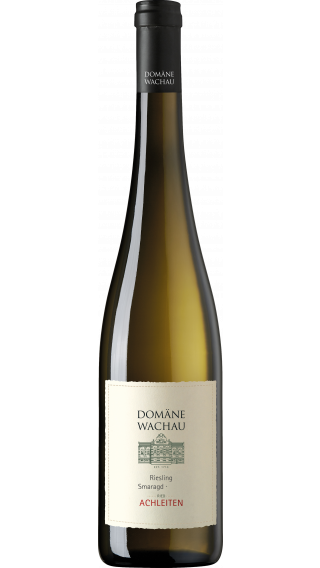 Bottle of Domane Wachau Riesling Smaragd Achleiten 2021 wine 750 ml
