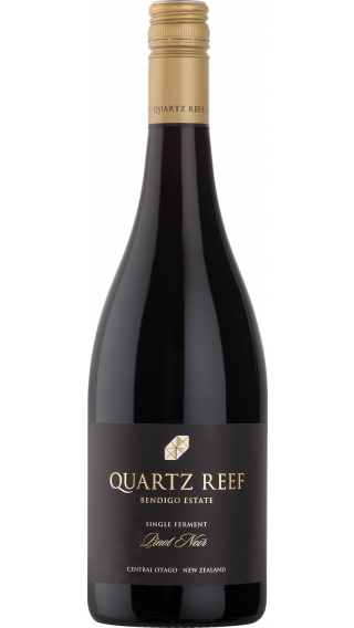 Bottle of Quartz Reef Bendigo Pinot Noir 2020 wine 750 ml